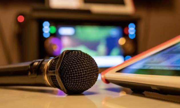 Inventor of karaoke passes away at 100