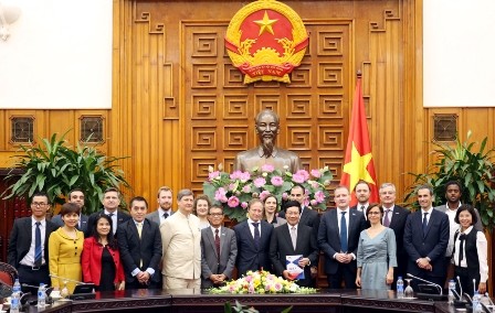 Phó Thủ tướng, Bộ trưởng Ngoại giao Phạm Bình Minh tiếp Hiệp hội doanh nghiệp EU