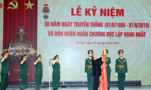Thủ tướng Nguyễn Xuân Phúc dự lễ kỷ niệm 30 năm thành lập Viettel
