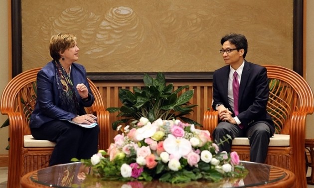 Phó Thủ tướng Vũ Đức Đam tiếp Trưởng đại diện UNICEF tại Việt Nam