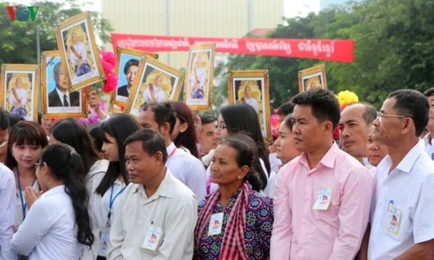 Điện, Thư chúc mừng 66 năm Quốc khánh Campuchia