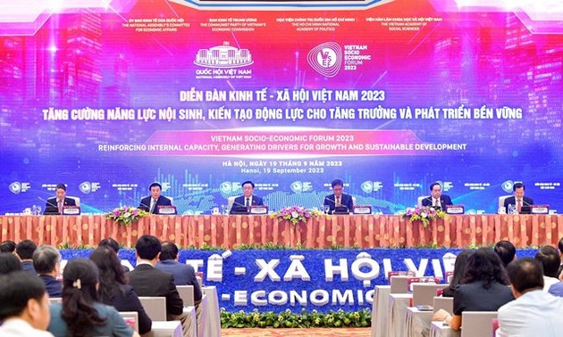 Kiến tạo động lực cho tăng trưởng và phát triển bền vững 