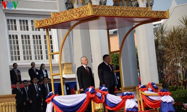 Hình ảnh ngày đầu thăm Lào của Tổng Bí thư, Chủ tịch nước Nguyễn Phú Trọng