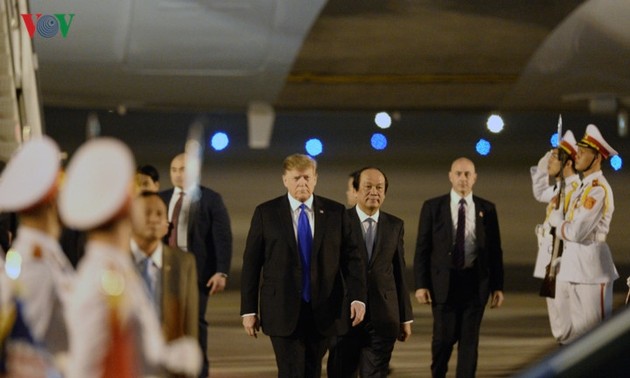 US President Donald Trump arrives in Vietnam