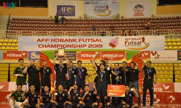 Toàn cảnh lễ trao giải Futsal HDBank vô địch Đông Nam Á 2019