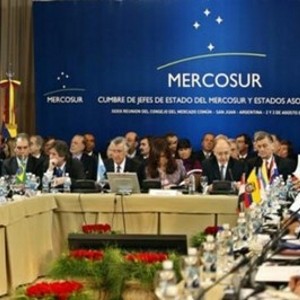 Excluye Mercosur de su próxima Cumbre a golpistas paraguayos