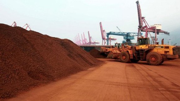 UE cuestiona cuotas chinas de exportación de tierra raras