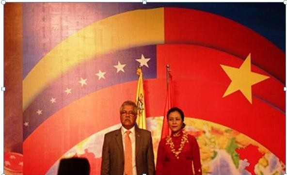 Conmemoran en Hanoi el 201 aniversario de la Independencia de Venezuela