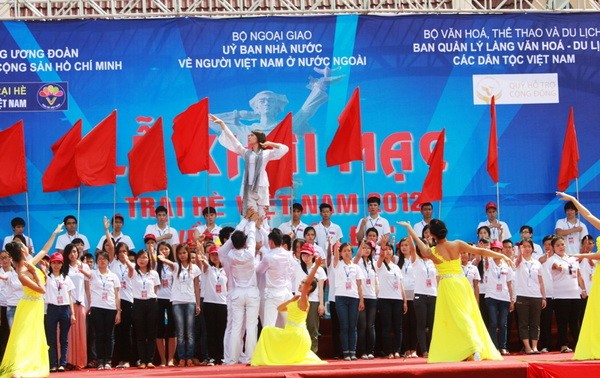 Jóvenes vietnamitas en ultramar expresan gratitud a los antepasados