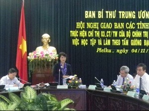 Verifican en Tay Nguyen la movilización de seguir el ejemplo de Ho Chi Minh