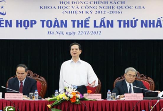 Analizan medidas para el despegue científico- tecnológico de Vietnam