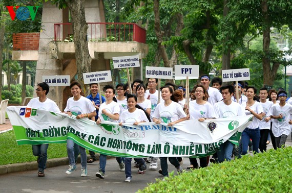 Vietnam responde al Día de la Tierra 2013