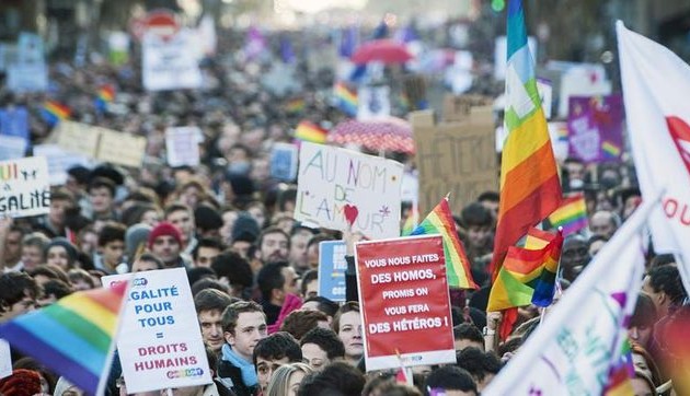 Francia legaliza el matrimonio homosexual