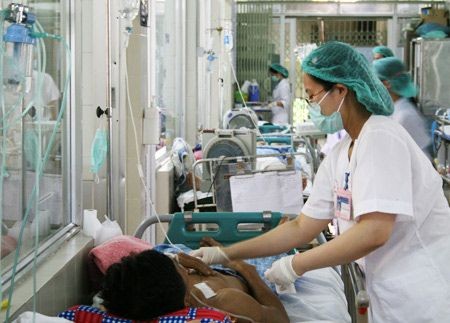 Banco Mundial apoya servicios médicos e investigaciones científicas de Vietnam