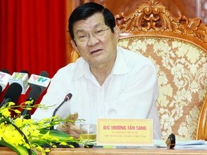Verifica el dignatario nacional la construcción partidista en Hanoi 