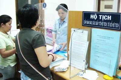 Parlamento vietnamita aboga por simplificar trámites de registro civil