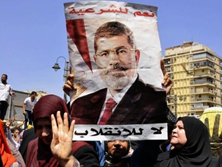Presidente depuesto del Egipto, Mohamed Mursi enfrenta acusaciones de incitar la violencia