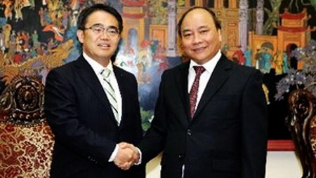 Japón aboga por impulsar cooperación con Vietnam en aviación