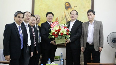 Vietnam garantiza condiciones al culto protestante