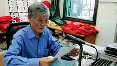 Le Van Huu, un devoto voluntario de radio comunitaria   