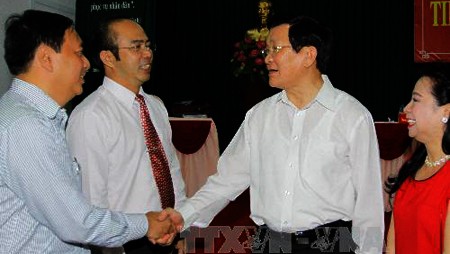 Presidente de Vietnam contacta con electorado de los distritos 1 y 3 de Ciudad Ho Chi Minh