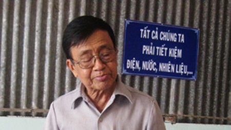 Nguyen Van Mot – profesor mantiene “fuego” en cocina caritativa 