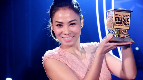 Thu Minh – reina de pop/dance de Vietnam