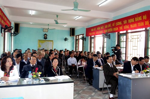 Vicepresidenta de Vietnam contacta con electorado de provincia Ha Nam