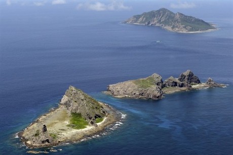 Barcos chinos acercan otra vez a territorio en disputa con Japón en el mar