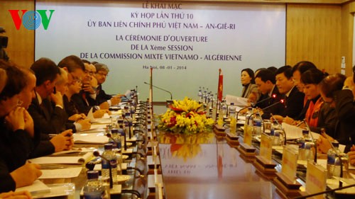 Sesiona en Hanoi Comisión Intergubernamental Vietnam–Argelia 