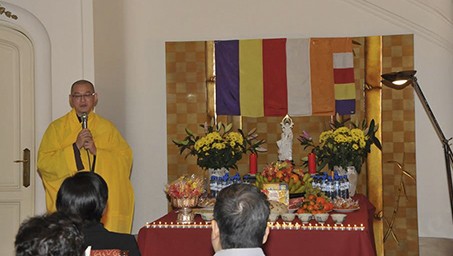 Vietnamitas en Bélgica y Lexemburgo se unen en ceremonia tradicional