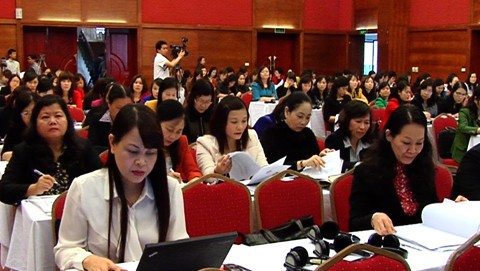 Aplican Unión de Mujeres de Vietnam Constitución de 2013