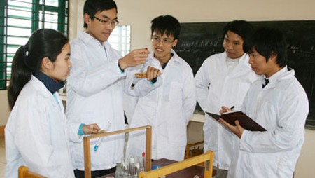 Delegación vietnamita obtiene altos premios en Concurso Científico Juvenil del Sudeste de Asia