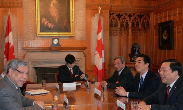 Compatriotas vietnamitas en Canadá contribuyen a consolidar los nexos bilaterales