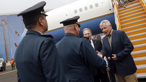 Secretario de Defensa de Estados Unidos inicia gira por México y Guatemala