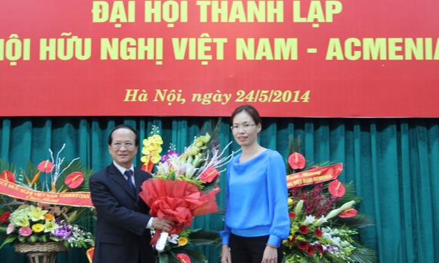 Vietnam y Armenia afianzan intercambio popular asociando con impuso de la cooperación