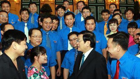 Presidente vietnamita estimula el aporte de los jóvenes a la construcción nacional