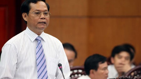 Continúan en el Parlamento vietnamita interpelaciones a miembros del gobierno