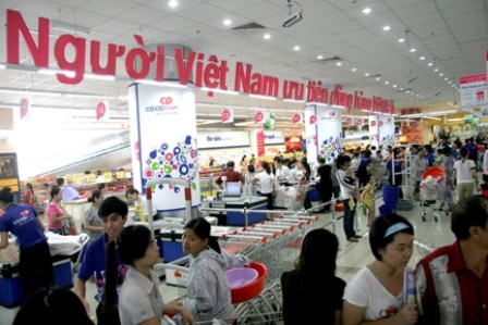 Vietnam evalúa 5 años de la movilización de consumo priorizado de productos nacionales 