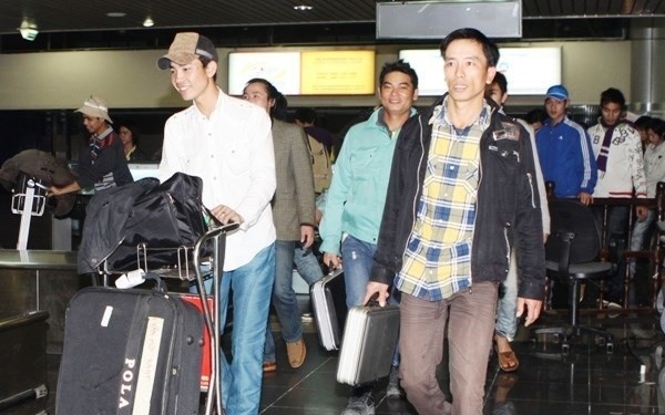 Se repatrían l84 trabajadores vietnamitas de Libia