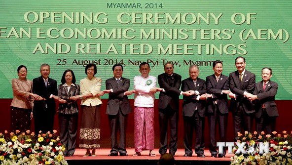Determinado a construir Comunidad Económica de ASEAN en 2015