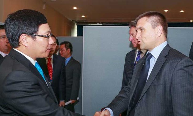 Prosigue el viceprimer ministro de Vietnam contactos bilaterales en ONU 