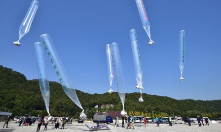 Pyongyang advierte a Seúl por lanzamiento de globos con panfletos 