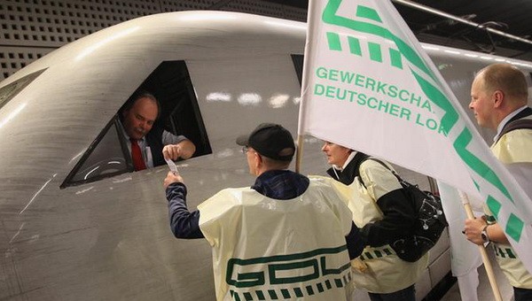 Continúa sindicato de ferrocarril alemán declarándose en huelga 