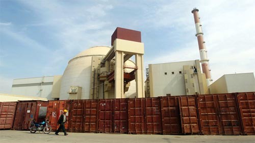 Firman Rusia e Irán acuerdo  de desarrollo nuclear  
