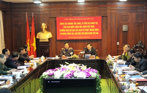 Sesiona presidente vietnamita con Fiscalía Popular Suprema 