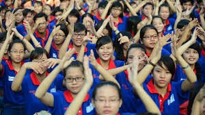 Jóvenes vietnamitas desempeñan  importante rol en el desarrollo nacional