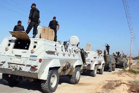 Fuerzas de seguridad de Egipto liquidan decenas de extremistas en península de Sinai