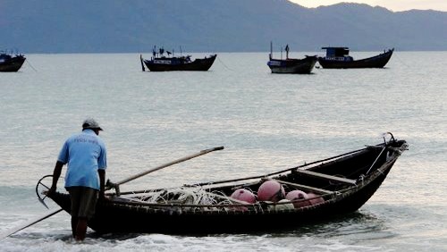 El puerto pesquero Tho Quang en nueva primavera