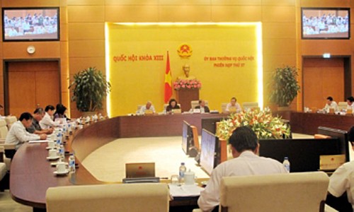 Continúa Comité Permanente del Parlamento vietnamita trigésimo séptimo período de sesiones 